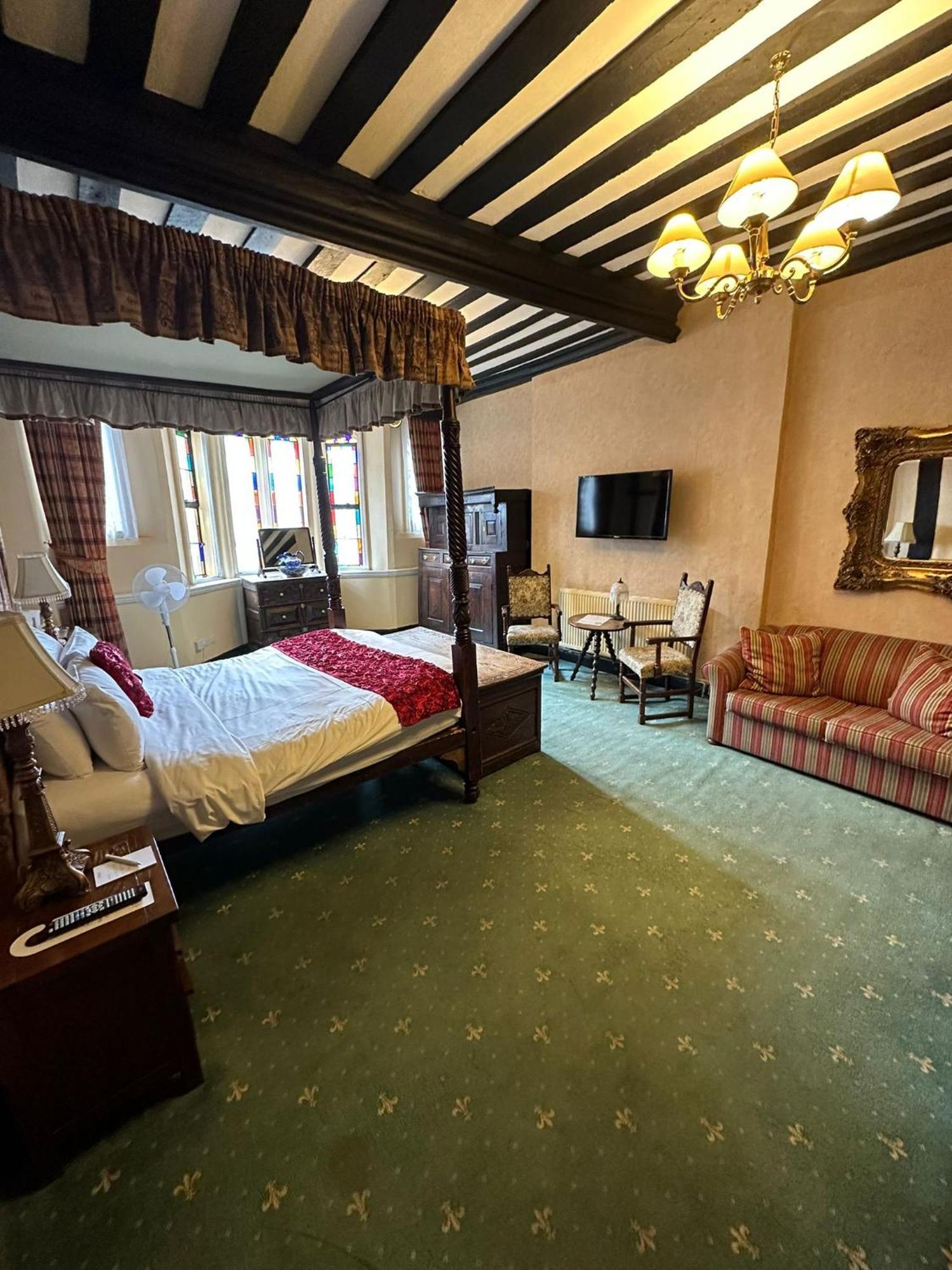 George & Pilgrims Mini-hôtel 3*